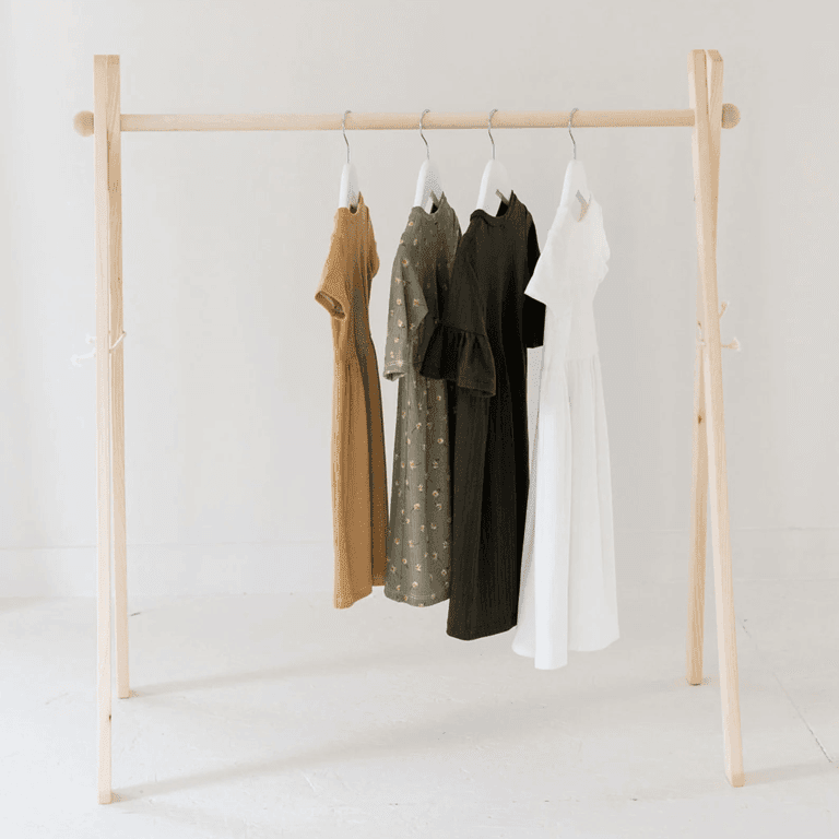 Montessori My Little Song Bird Clothing Rack Natural